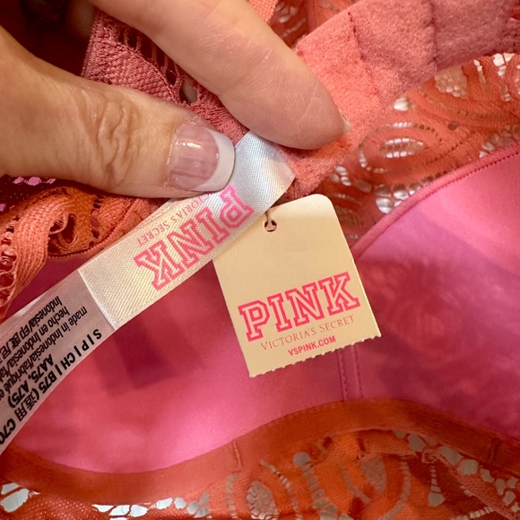 PINK Victoria’s Secret NWT - Dusty Terracotta High-Neck Halter Lace Bralette - Picture 3 of 3